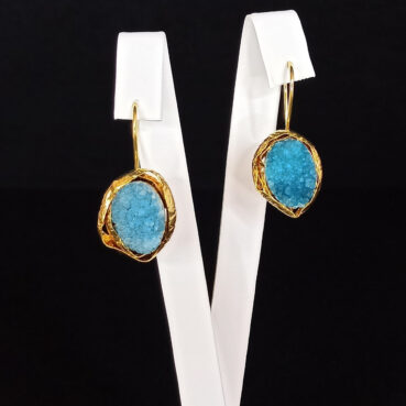 Σφυρήλατο χρυσό ορείχαλκο με πέτρες druzy σε τιρκουάζ χρώμα