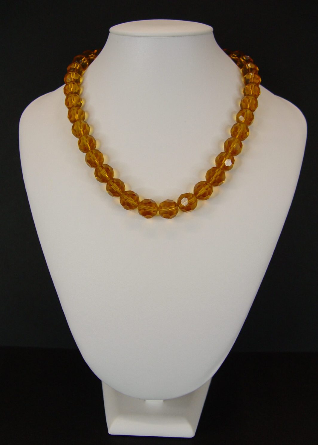 Κολιέ κοντό