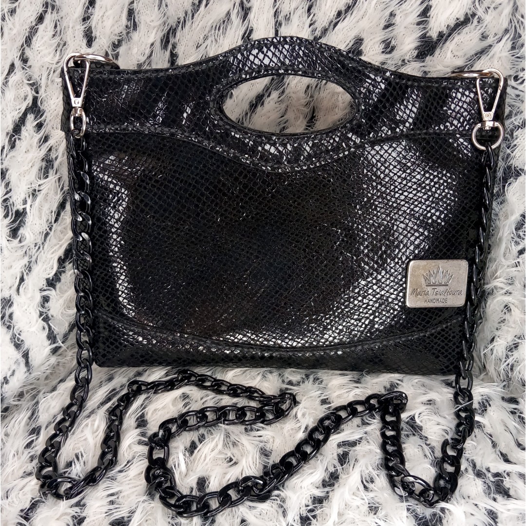 Χειροποίητη δερμάτινη τσάντα MARA Black Glossy Snake με μαύρο γυαλιστερό τύπωμα φιδιού